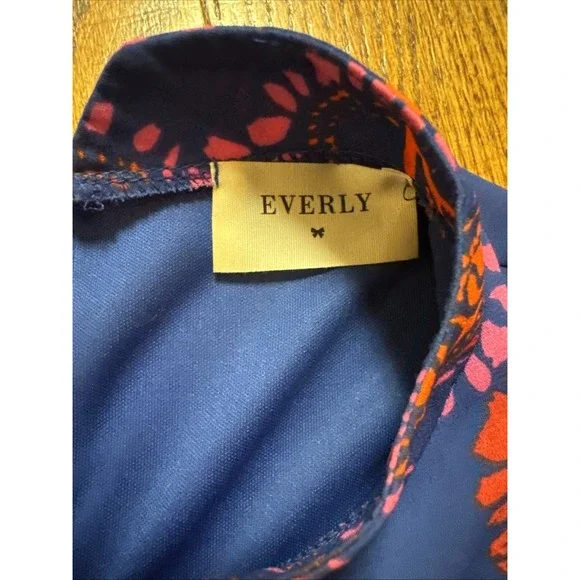 Everly Halter Shift Dress Paisley Blue Women's Size‎ Small USA - Picture 3 of 6